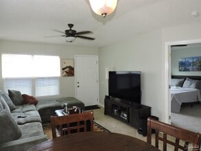 3060 Flintlock Dr in Pensacola, FL - Building Photo - Building Photo