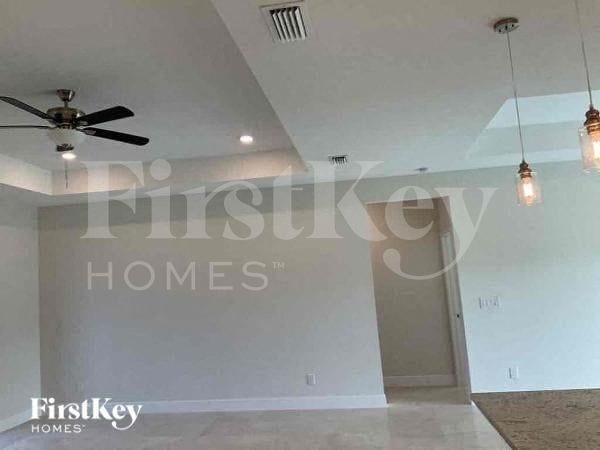 1729 NW 11th Pl in Cape Coral, FL - Building Photo - Building Photo