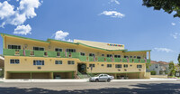 The Plaza Apartments in Whittier, CA - Building Photo - Interior Photo