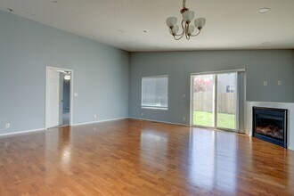 1101 NE Big Berry Loop in Oak Harbor, WA - Building Photo - Building Photo