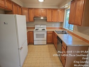 25320 145th Pl SE in Kent, WA - Building Photo - Building Photo