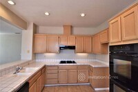 337 Mayfield Cir in Suisun City, CA - Building Photo - Building Photo