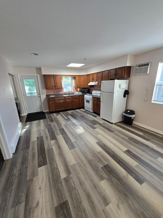 1452 Broadway, Unit 2nd floor