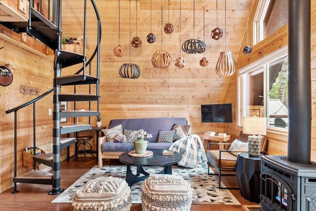 102 Tahoma Pl, Unit SI ID1035932P in Ashford, WA - Building Photo - Building Photo