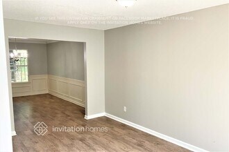 2293 Creel Rd in College Park, GA - Foto de edificio - Building Photo