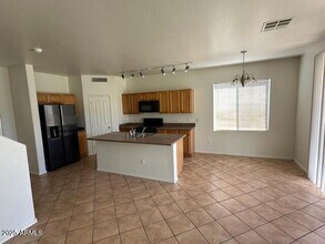 11955 W Hopi St in Avondale, AZ - Building Photo - Building Photo