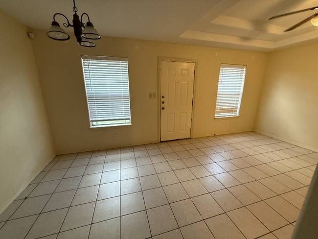 property at 606 San Antonio Ave