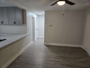 266 Diamond St in Deltona, FL - Building Photo - Building Photo