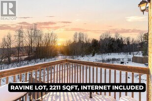 1004 Dashwood Ct in Pickering, ON - Building Photo