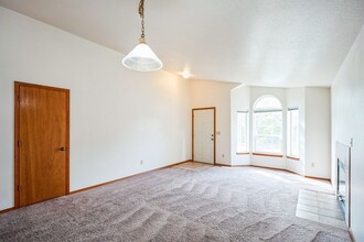 1081 SW Tobias Way in Beaverton, OR - Building Photo - Building Photo