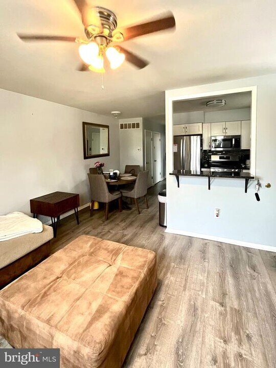 4308 McMenamy St in Philadelphia, PA - Building Photo