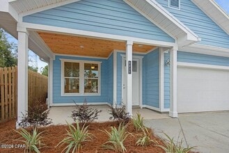 8408 Warner Pl in Panama City Beach, FL - Building Photo - Building Photo