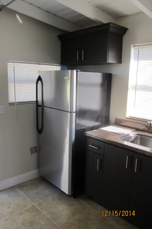 3701 SW 48th Ave in Hollywood, FL - Foto de edificio - Building Photo