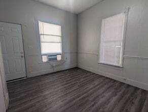 2001 W Dr Martin Luther King Jr Blvd in Texarkana, TX - Building Photo - Building Photo