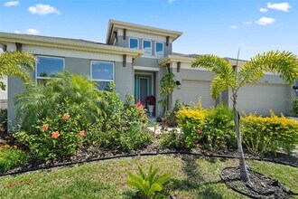 5503 Madrigal Wy in Apollo Beach, FL - Building Photo - Building Photo