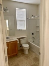 4996 Madamin Way in Sacramento, CA - Building Photo - Building Photo