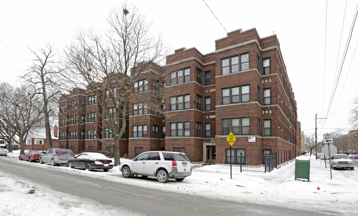 7200-12 S Bennett in Chicago, IL - Foto de edificio