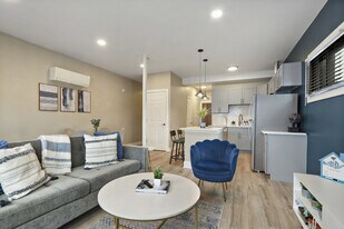 1009 Front St in Lisle, IL - Building Photo