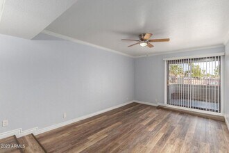 3434 W Danbury Dr in Phoenix, AZ - Foto de edificio - Building Photo