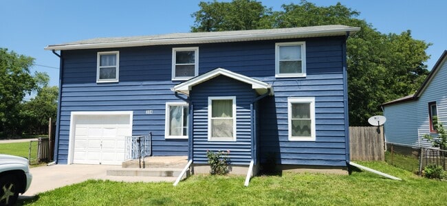 property at 304 Wilshire Dr