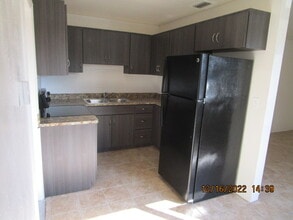 731 Fairmount Rd in Daytona Beach, FL - Building Photo - Building Photo