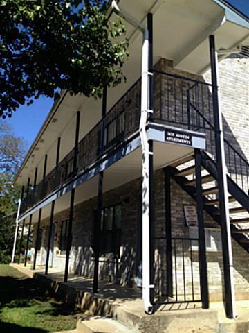 property at 1415 N Austin St
