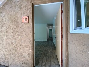 204 Woodland Pkwy in San Marcos, CA - Building Photo - Building Photo