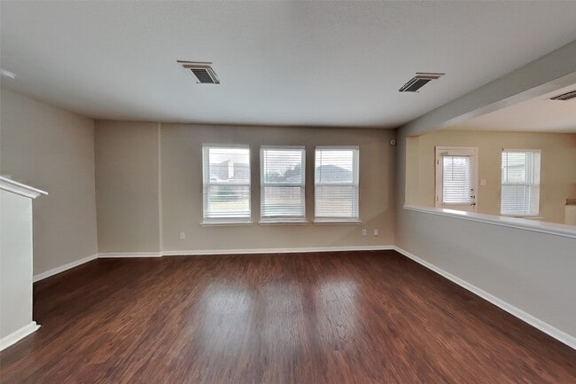 property at 20631 Hillsdale Park Dr