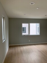 4271 Rosewood Ave, Unit 4271 in Los Angeles, CA - Building Photo - Building Photo