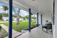 1123 Marabelle Ave in Fort Pierce, FL - Building Photo - Building Photo