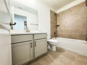 7604 Purple Drop Bnd in Austin, TX - Building Photo - Building Photo