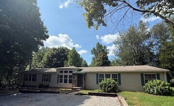 243 Crestview Dr in Mount Juliet, TN - Building Photo - Building Photo