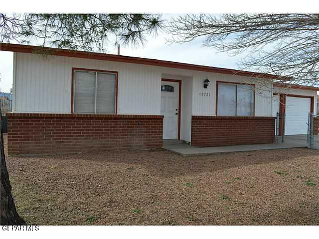 10721 Sunstone St in El Paso, TX - Building Photo
