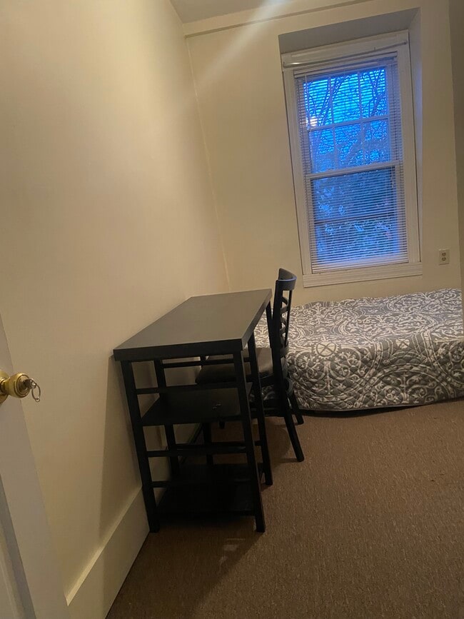 102 W 3rd St, Unit 2