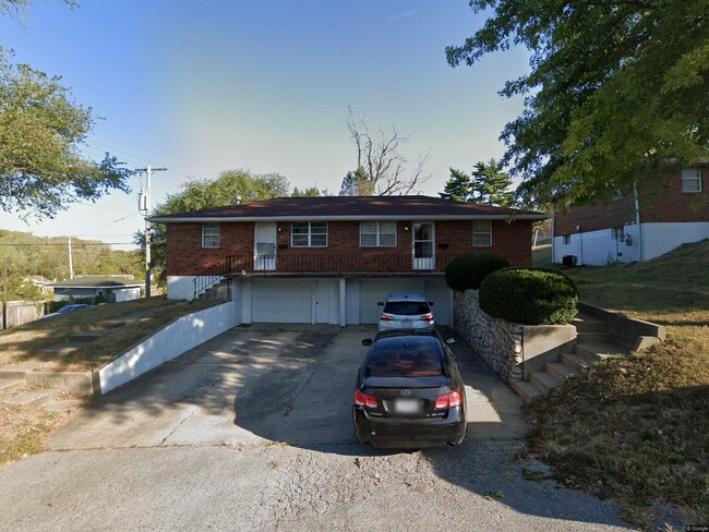 property at 11302 E Putnam St