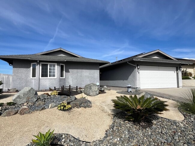 4014 Wooster Dr in Oceanside, CA - Building Photo - Building Photo