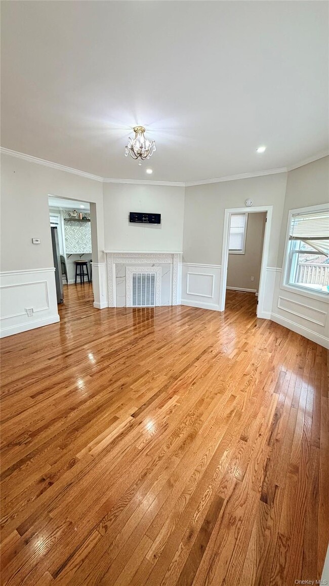 153 Chester St in Mount Vernon, NY - Foto de edificio - Building Photo