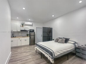 15400 SW 169th Ln in Miami, FL - Building Photo - Building Photo