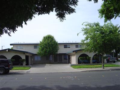 Ensenada Drive Apartments in Modesto, CA - Building Photo