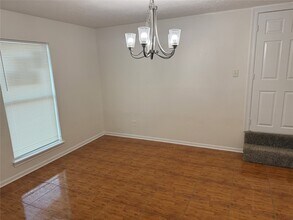 1309 Velma St in Deer Park, TX - Building Photo - Building Photo