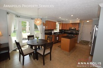 555 Brightview Dr in Millersville, MD - Foto de edificio - Building Photo