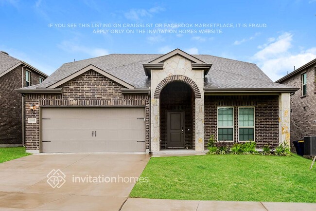 property at 3913 Edinburgh Pl