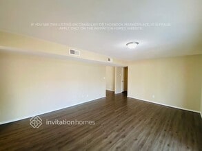 2576 E Commonwealth Cir in Chandler, AZ - Foto de edificio - Building Photo