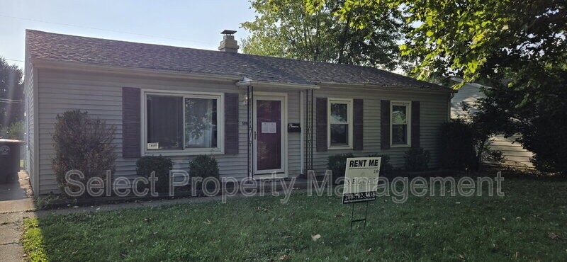 5016 S Camden Dr in Fort Wayne, IN - Building Photo