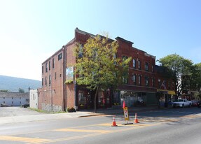 Newberry Square in Cobleskill, NY - Building Photo