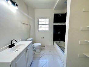 110 Harmon St in Cleburne, TX - Building Photo - Building Photo