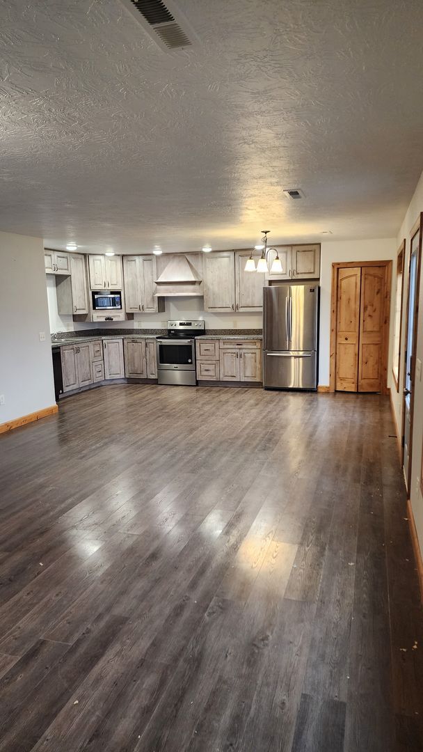 903 5th St SW in Sidney, MT - Building Photo - Building Photo