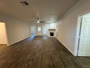 141 Green Isle Ave in Dickinson, TX - Building Photo - Building Photo