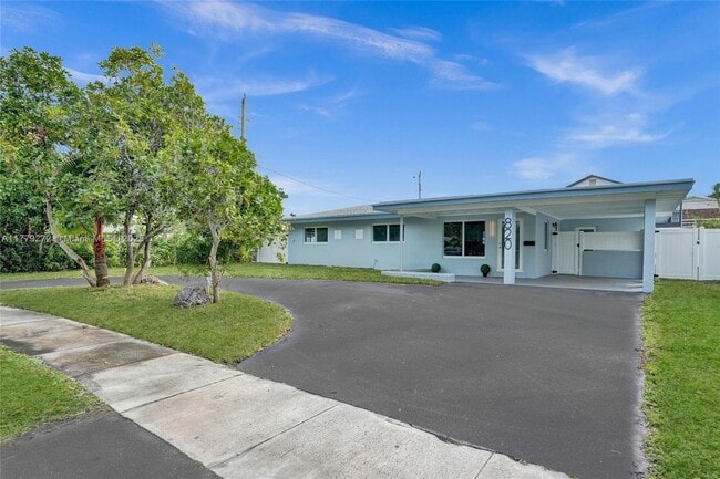 820 NE 8th St in Pompano Beach, FL - Building Photo - Building Photo