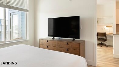 10670 Jake Jabs Blvd, Unit 1203 in Longmont, CO - Foto de edificio - Building Photo